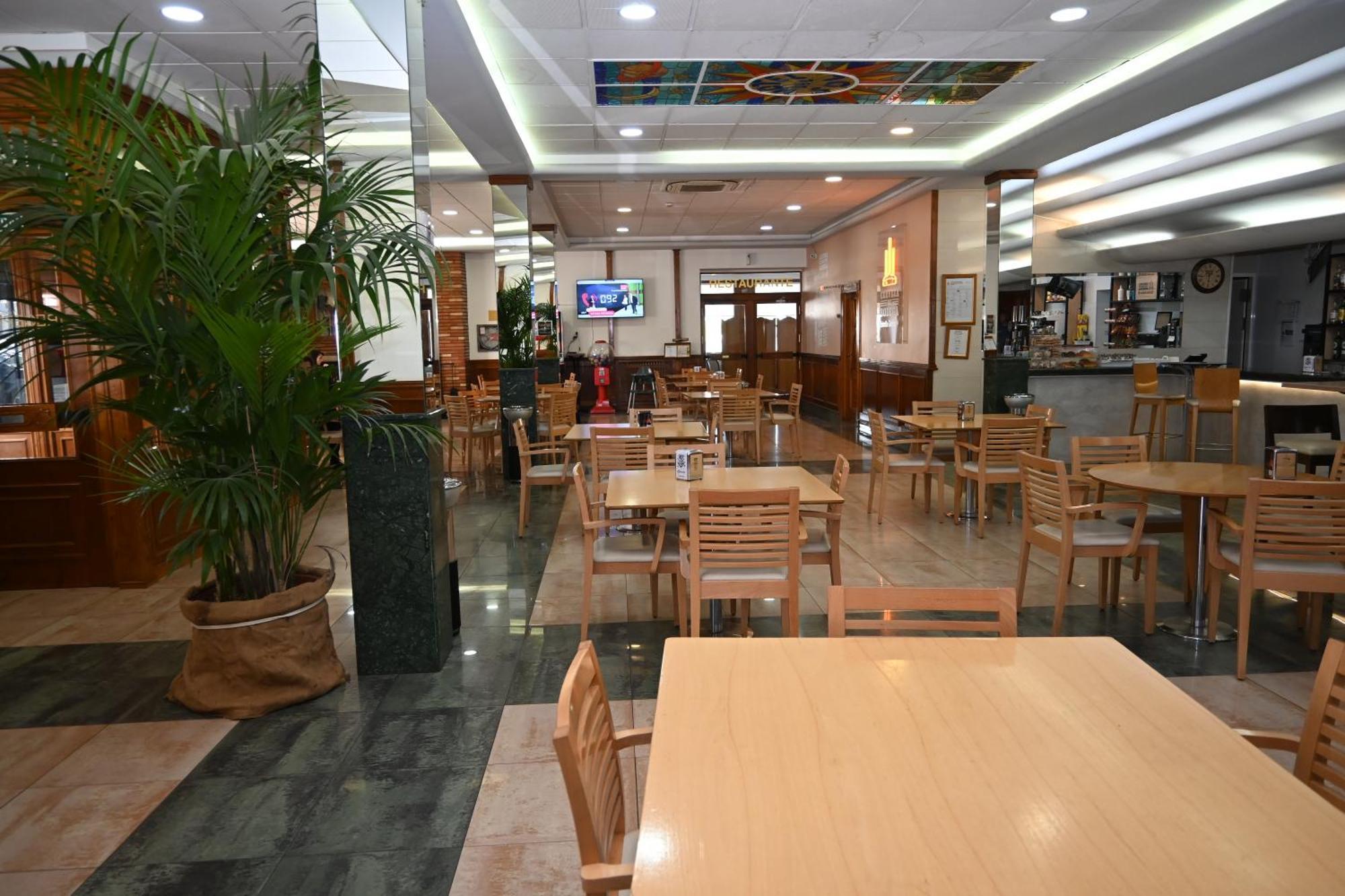 Hotel Del Sol Мотия дел Паланкар Екстериор снимка